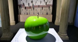 Inside Magritte Immersive Experience